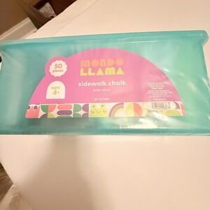Mondo Llama 50 Count Sidewalk Chalk Teal Carrying Case NEW